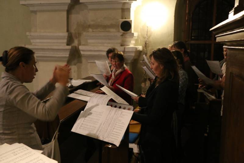 kórus_Hosszúhetényben_PEM (Egyedi).JPG